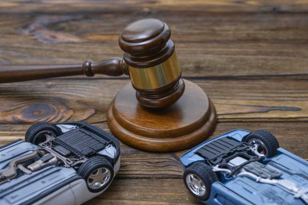 Benefits of Hiring a Local Car Accident Attorney